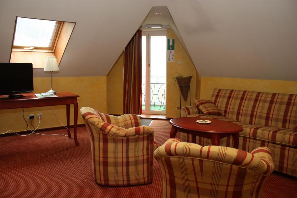 Hotel La Ferronniere Bouillon Habitación foto
